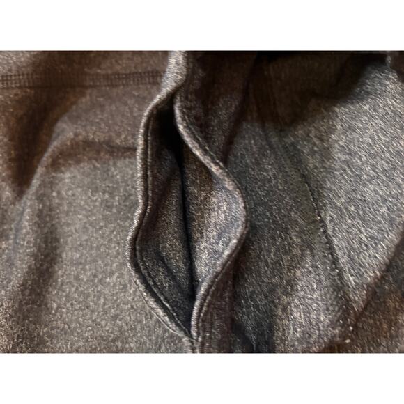 Old Navy Active Size L Fitted Compression Gray Capri Cropped Athletic Leggings - Picture 6 of 6